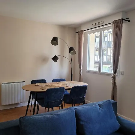 Apartment Coeur De Ville, Center, Parking Deauville